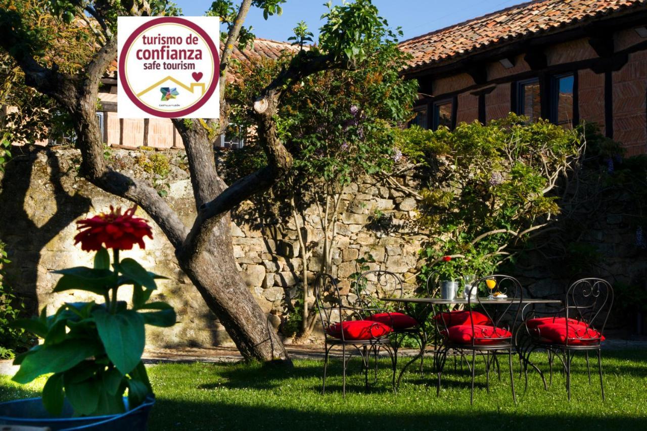 Hotel Posada Santa Maria La Real Aguilar de Campóo Exterior foto